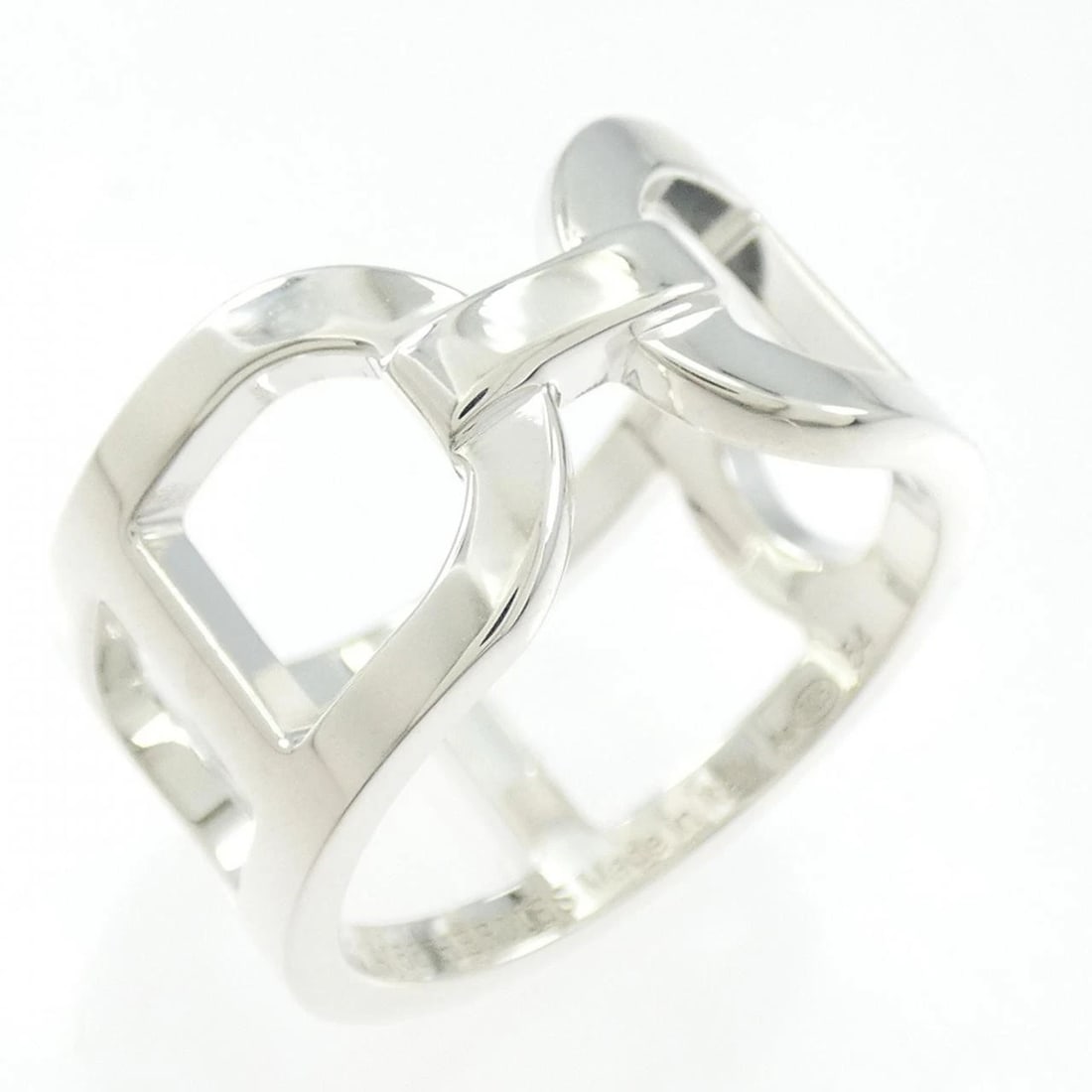HERMES EVER CHAINE D'ANCRE RING: Hermes Ever Chaine d'Ancre Ring Brand: HERMES Type: Hermes Ring Material: 925Silver, Color: none Size: US7 Accessories: None Accessories Notice: When purchasing pre-owned goods, please refer to the