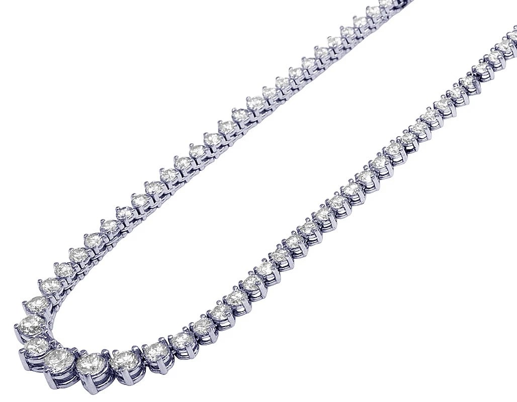 DIAMOND GRADUATED MARTINI NECKLACE 18K WHITE GOLD: Diamond Graduated Martini Necklace 18K White Gold Brand: None Type: Necklace Material: 18K White Gold, Main Stone/Creation Natural Color: White Gold Size: Length 17 in Width 3.0mm Accessories: Non