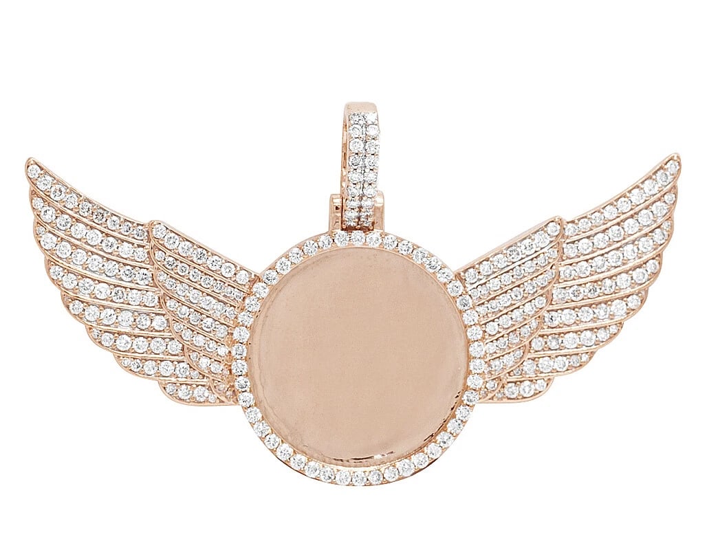 ROSE GOLD ANGEL WING MEMORY FRAME PENDANT: Rose Gold Angel Wing Memory Frame Pendant Brand: None Type: Pendant Material: 10K Rose Gold, Main Stone/Creation Natural Color: Rose Gold Size: Dimension 1.5" Accessories: None Accessories
