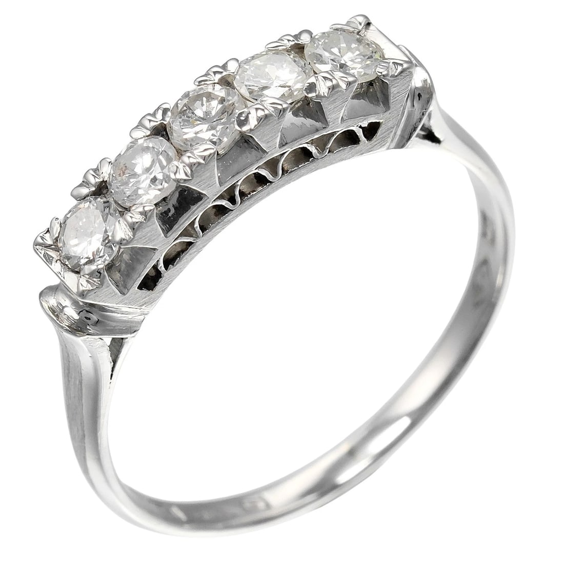 ONE CHARACTER RING PT900PLATINUM: One character Ring Pt900Platinum Brand: no brand Type: Ring Material: Pt900Platinum, Color: Silver Size: 6.2US Accessories: None Accessories Notice: When purchasing pre-owned goods, please
