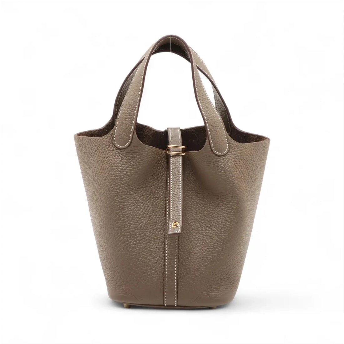 HERMES PICOTIN LOCK 18 PM TAURILLON CLEMENCE ETOUPE: Hermes Picotin Lock 18 PM Taurillon Clemence Etoupe Brand: Hermès Type: Hand bag Material: Taurillon Clemence Color: Etoupe Size: Height:7.3inch Length:7.3inch Depth:5.3inch Handle height:4.9inch