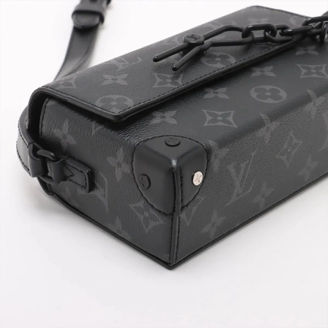 LOUIS VUITTON MONOGRAM ECLIPSE STEAMER WEARABLE WALLET - 4