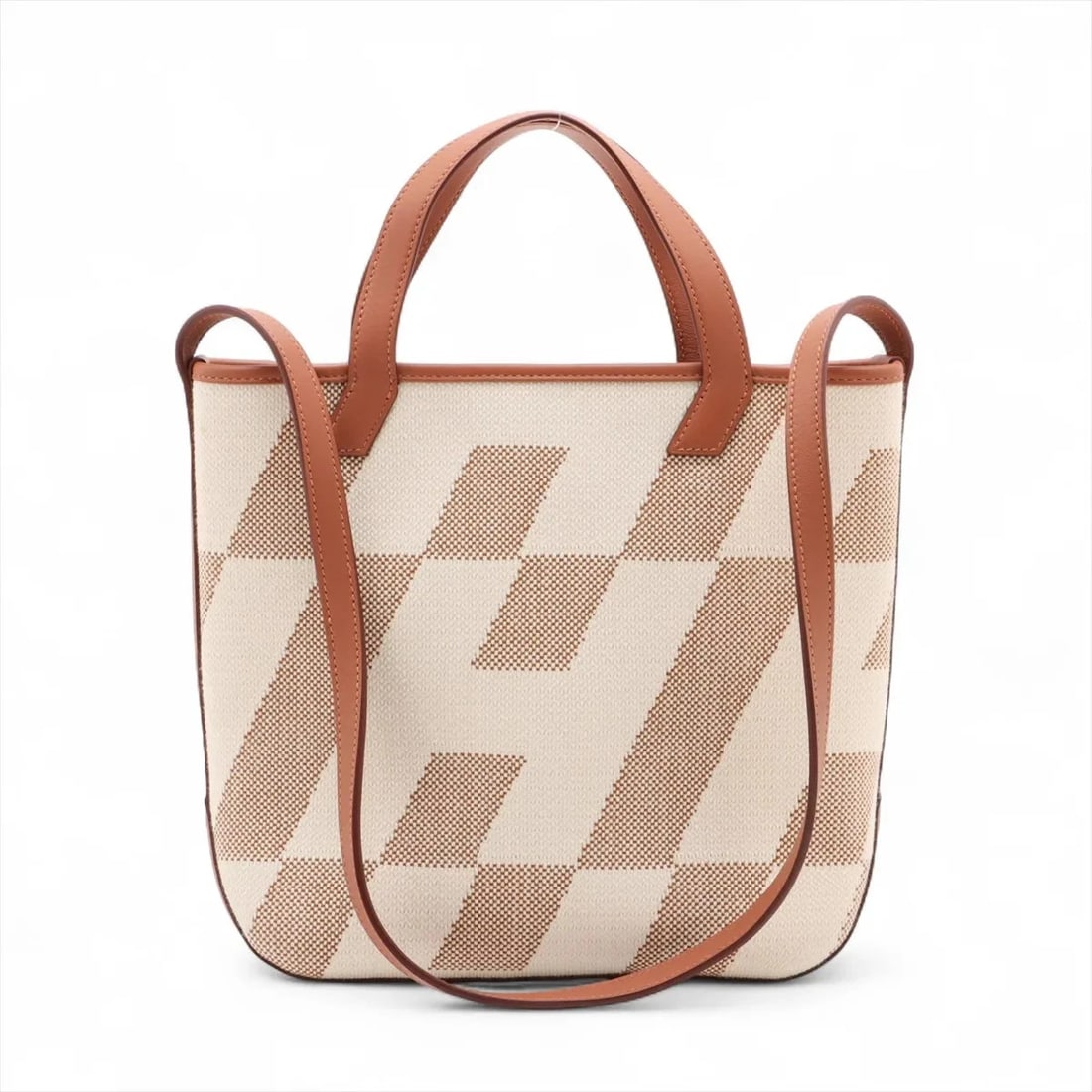 HERMES AMBIE-27 PM TWIRL ASH X VOW SWIFT: Hermes Ambie-27 PM Twirl Ash x Vow Swift Brand: Hermès Type: Tote bag Material: Toile H x Veau Swift Color: Gold Size: Height:9.4inch Length:10.0inch Depth:3.3inch Handle height:3.7inch Accessorie