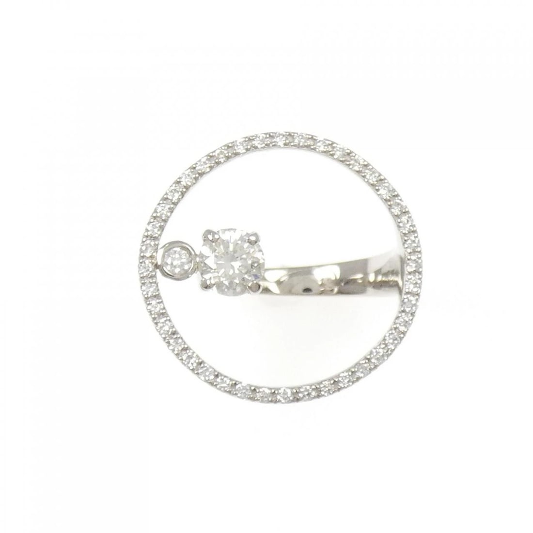PT900 DIAMOND RING: PT900 Diamond Ring Brand: Unbranded Type: Ring Material: PT900, Main Stone/Creation Natural Color: Silver Size: US5 3/4 Accessories: None Accessories Notice: When purchasing pre-owned good