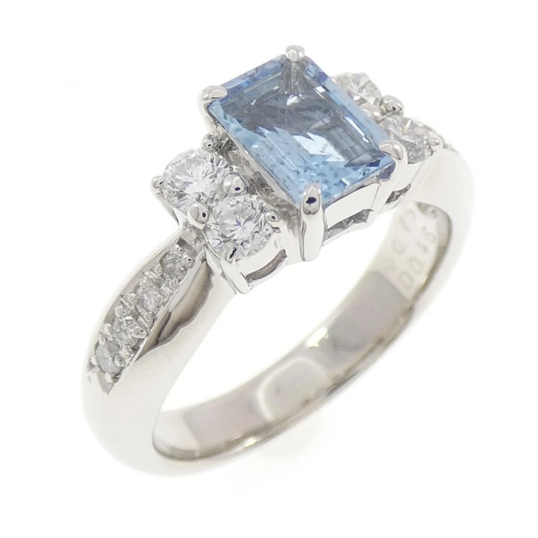 PT900 AQUAMARINE RING: PT900 Aquamarine Ring Brand: Unbranded Type: Ring Material: PT900, Main Stone/Creation Aquamarine Secondary Stone Diamond Color: Silver Size: US6 1/2 Accessories: None Accessories Notice: When
