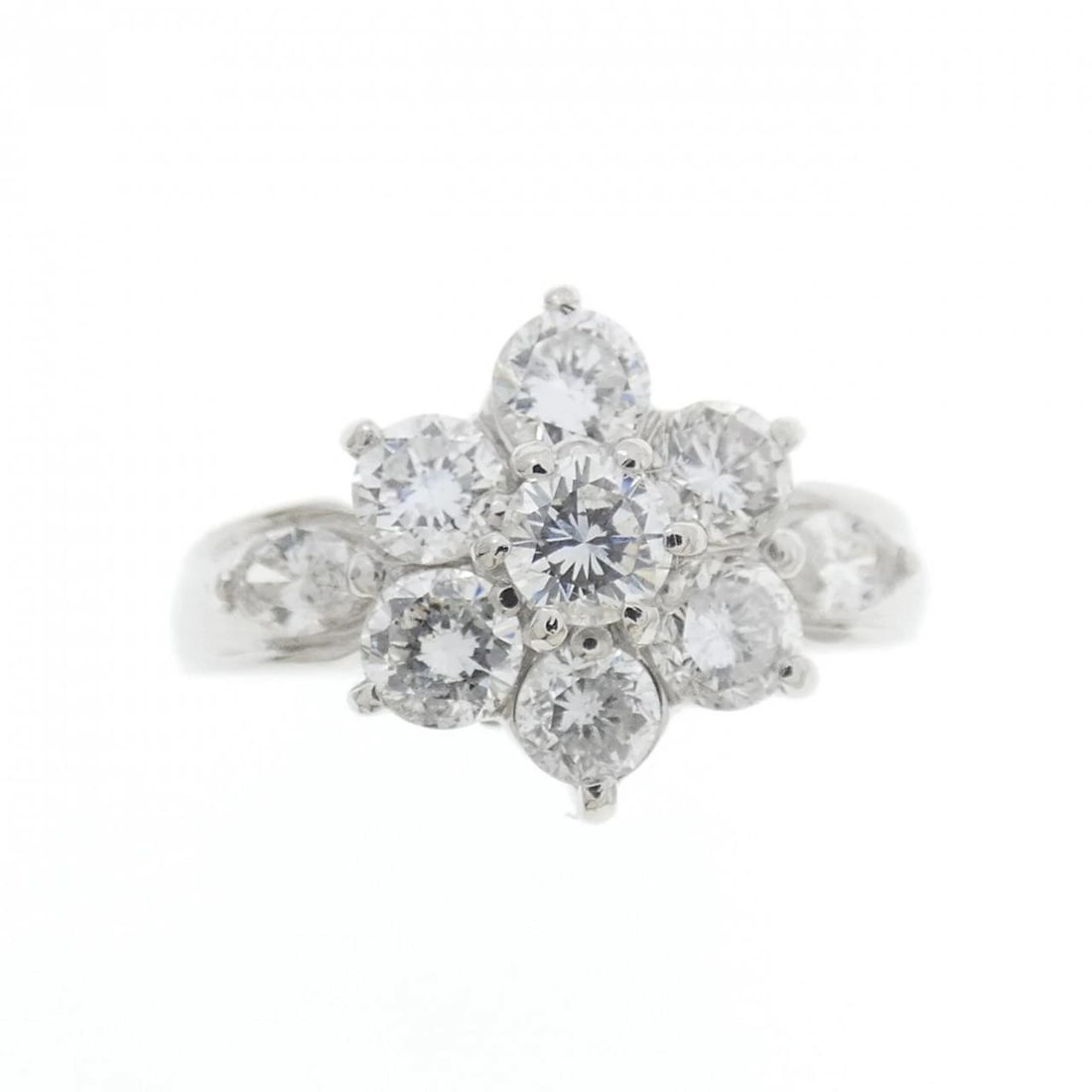 PT900 FLOWER DIAMOND RING - 2