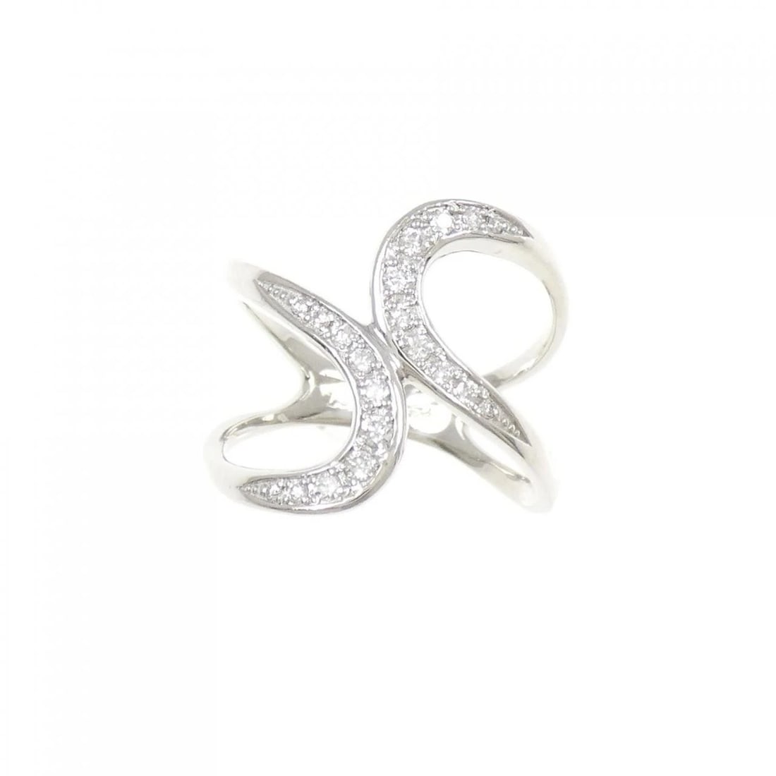 PT950 DIAMOND RING: PT950 Diamond Ring Brand: Unbranded Type: Diamond Ring Material: PT950, Main Stone/Creation Natural Color: Silver Size: US6 Accessories: None Accessories Notice: When purchasing pre-owned goods,