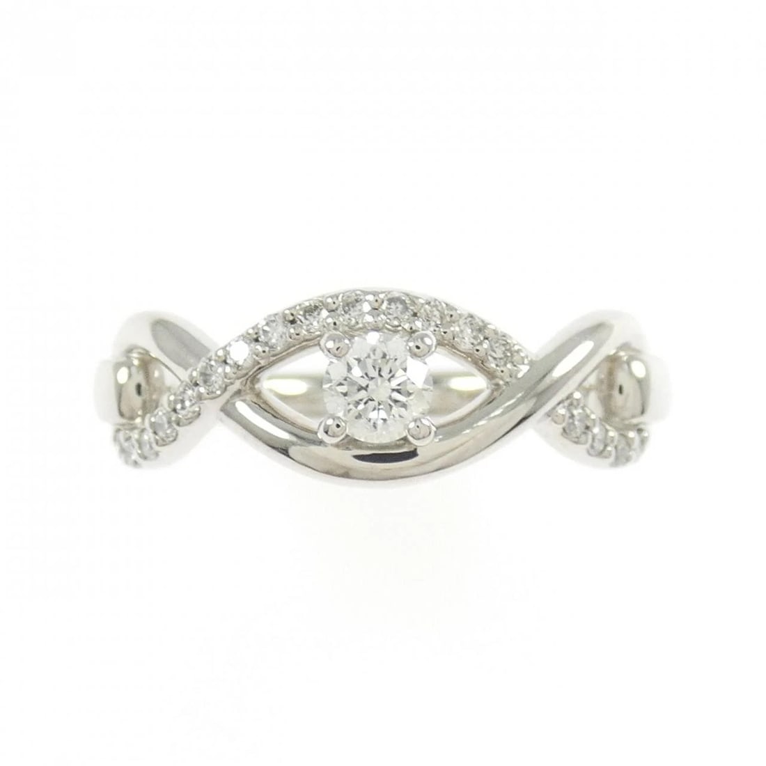 PT950 DIAMOND RING: PT950 Diamond Ring Brand: Unbranded Type: Diamond ring Material: PT950, Main Stone/Creation Natural Color: Silver Size: US5 3/4 Accessories: None Accessories Notice: When purchasing pre-owned goods,