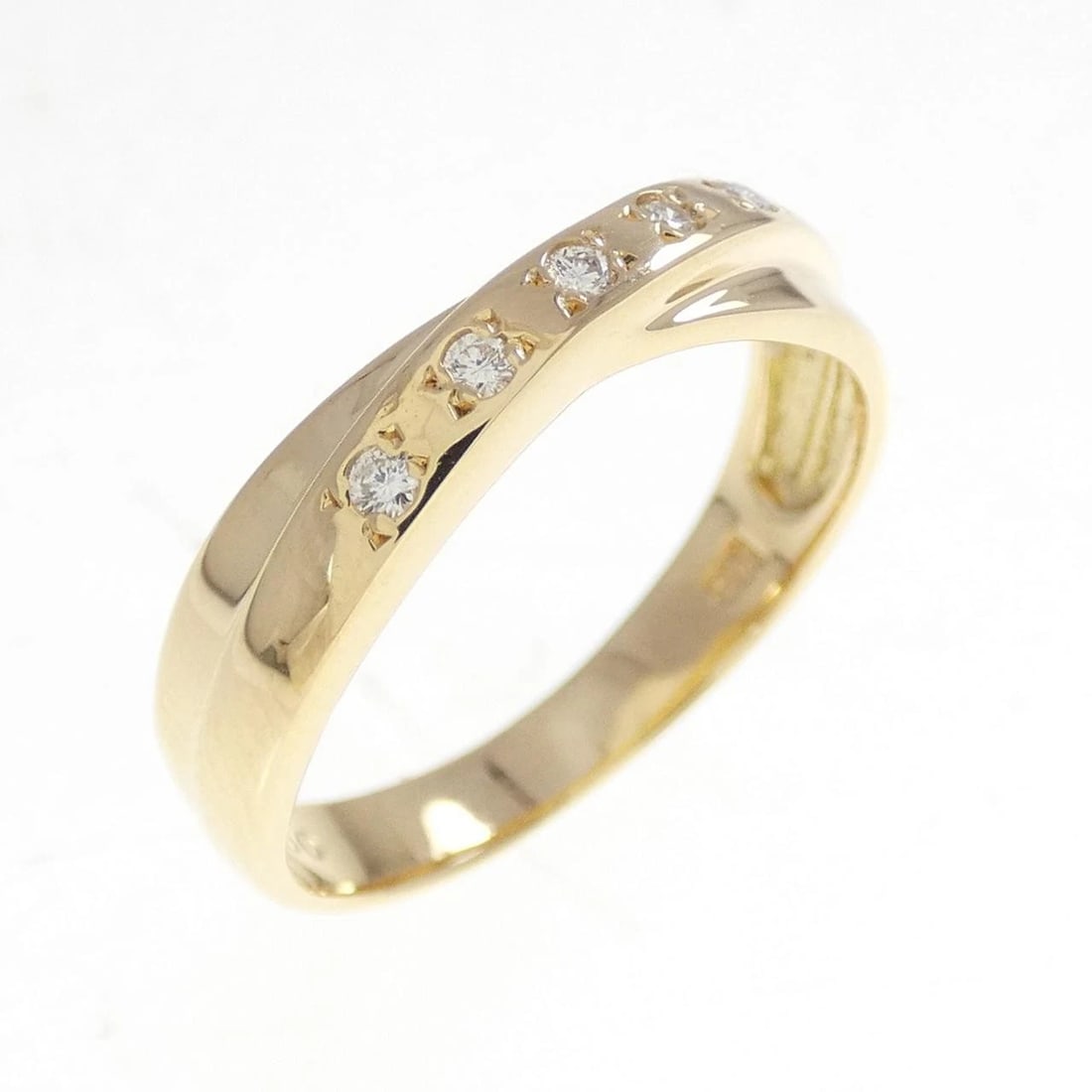 K18YG DIAMOND RING: K18YG Diamond Ring Brand: Unbranded Type: Diamond Ring Material: K18YG, Main Stone/Creation Natural Color: Yellow Gold Size: US6 1/4 Accessories: None Accessories Notice: When purchasing pre-owned