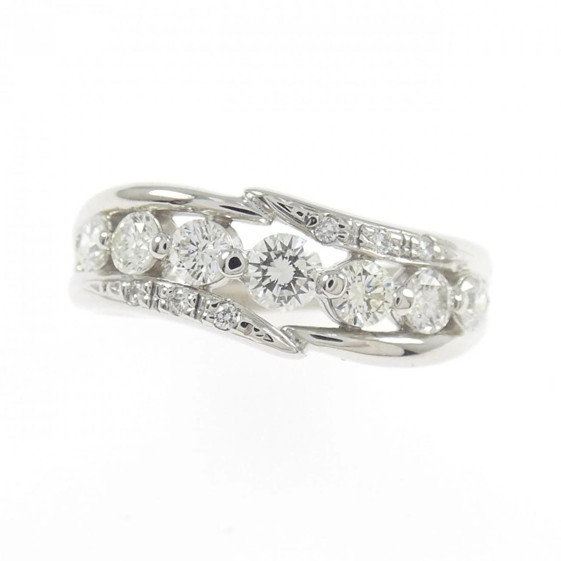 PT900 DIAMOND RING - 2