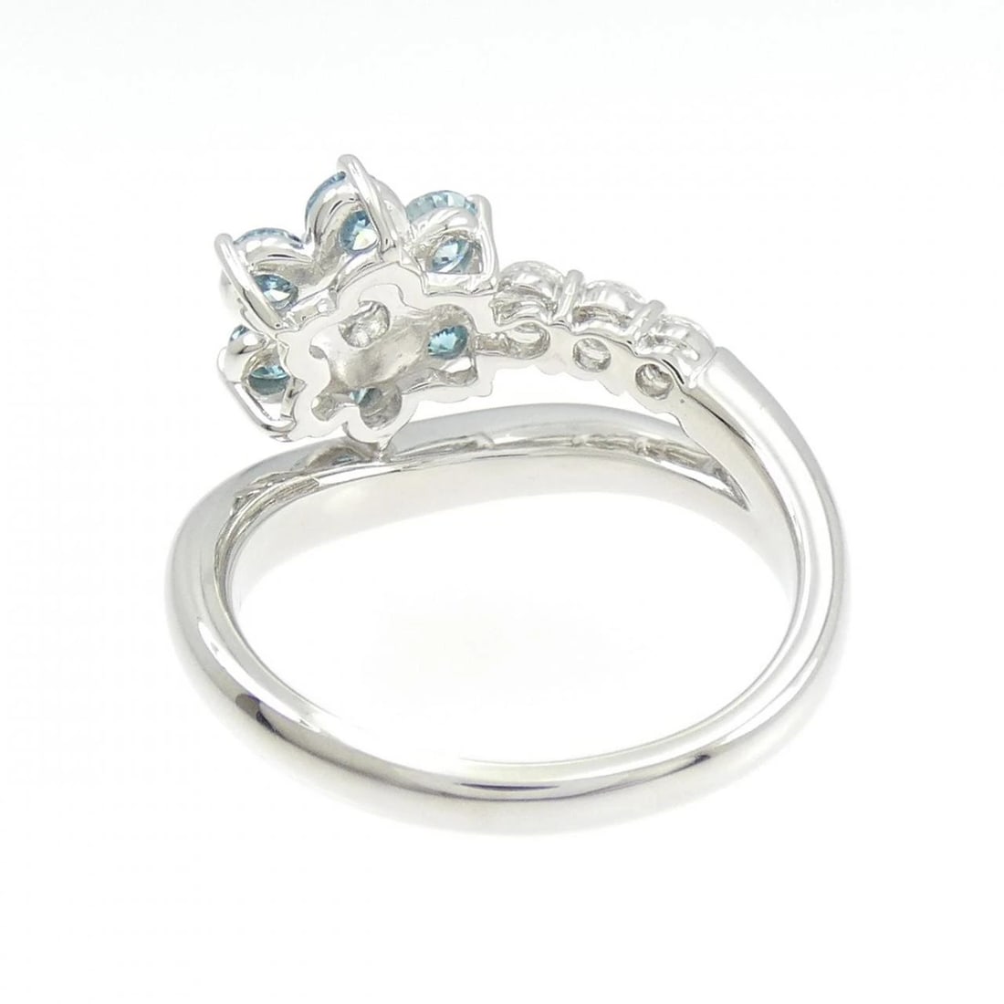PT900 FLOWER DIAMOND RING - 3