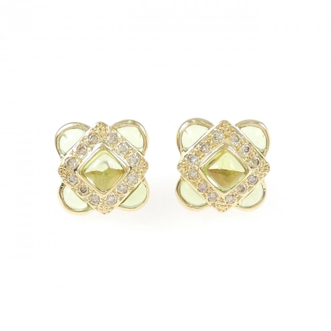K18YG PERIDOT PIERCE: K18YG Peridot Pierce Brand: Unbranded Type: Peridot Pierce/Earring Material: K18YG, Main Stone/Creation PeridotSecondary Stone Diamond Color: Yellow gold Size: Actual Size Approx. height x width: