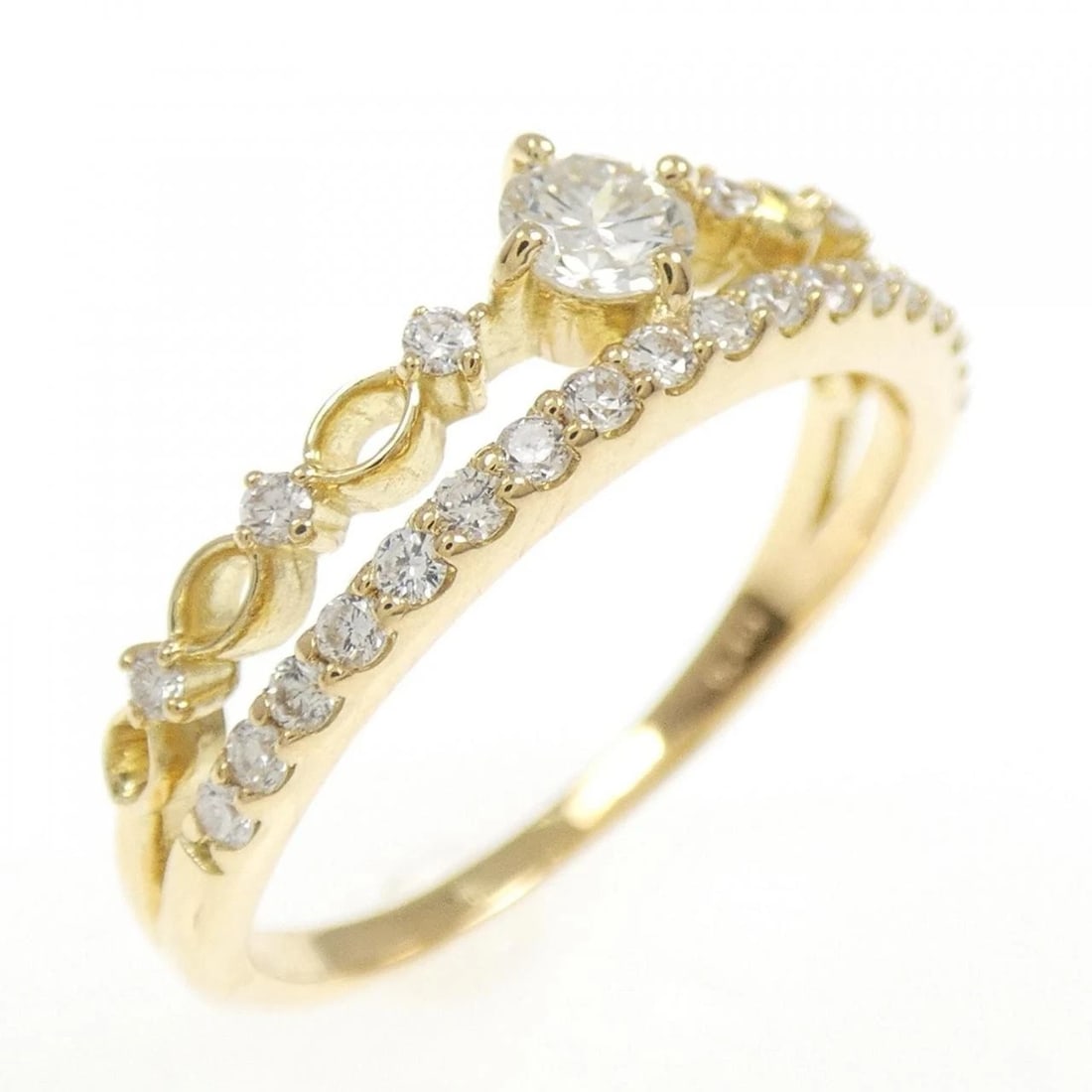 K18YG DIAMOND RING: K18YG Diamond Ring Brand: Unbranded Type: Ring Material: K18YG, Main Stone/Creation Natural Color: Yellow gold Size: 6.5-7 (US size) Accessories: None Accessories Notice: When purchasing p