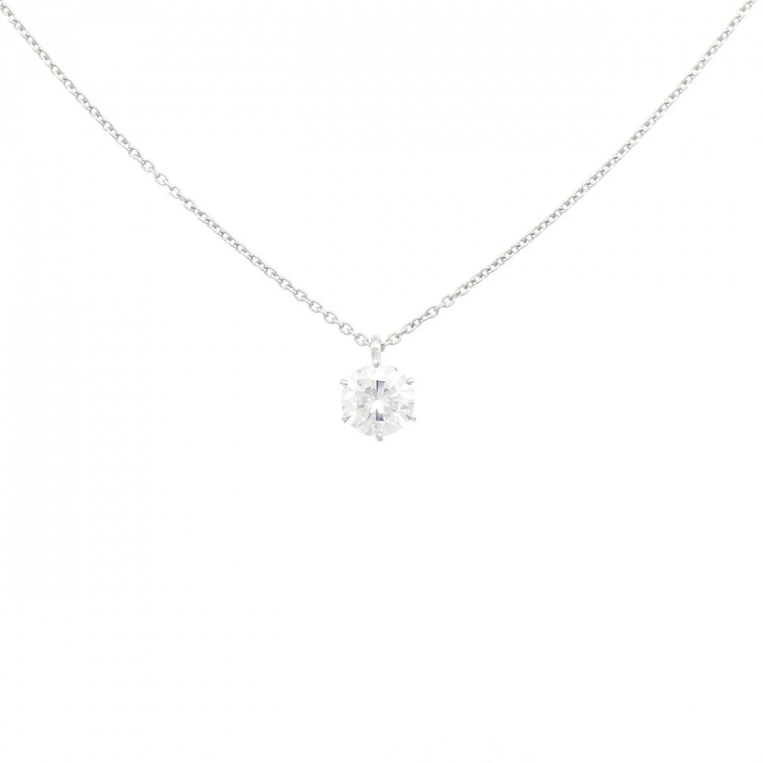 PT900/PT850 DIAMOND NECKLACE: PT900/PT850 Diamond Necklace Brand: Unbranded Type: Necklace Material: PT900/PT850, Main Stone/Creation Natural Color: Silver Size: Actual Size Pendant length approx. x width approx.: 7.8mmx5.4mm