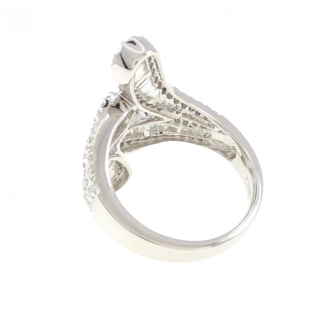 K18WG DIAMOND RING - 2