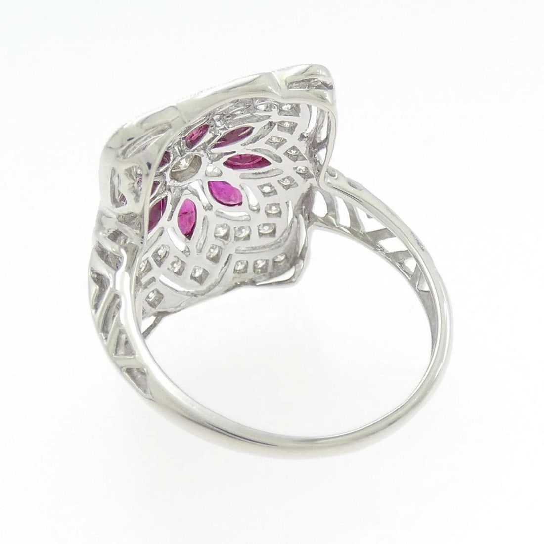 PT900 FLOWER RUBY RING - 2