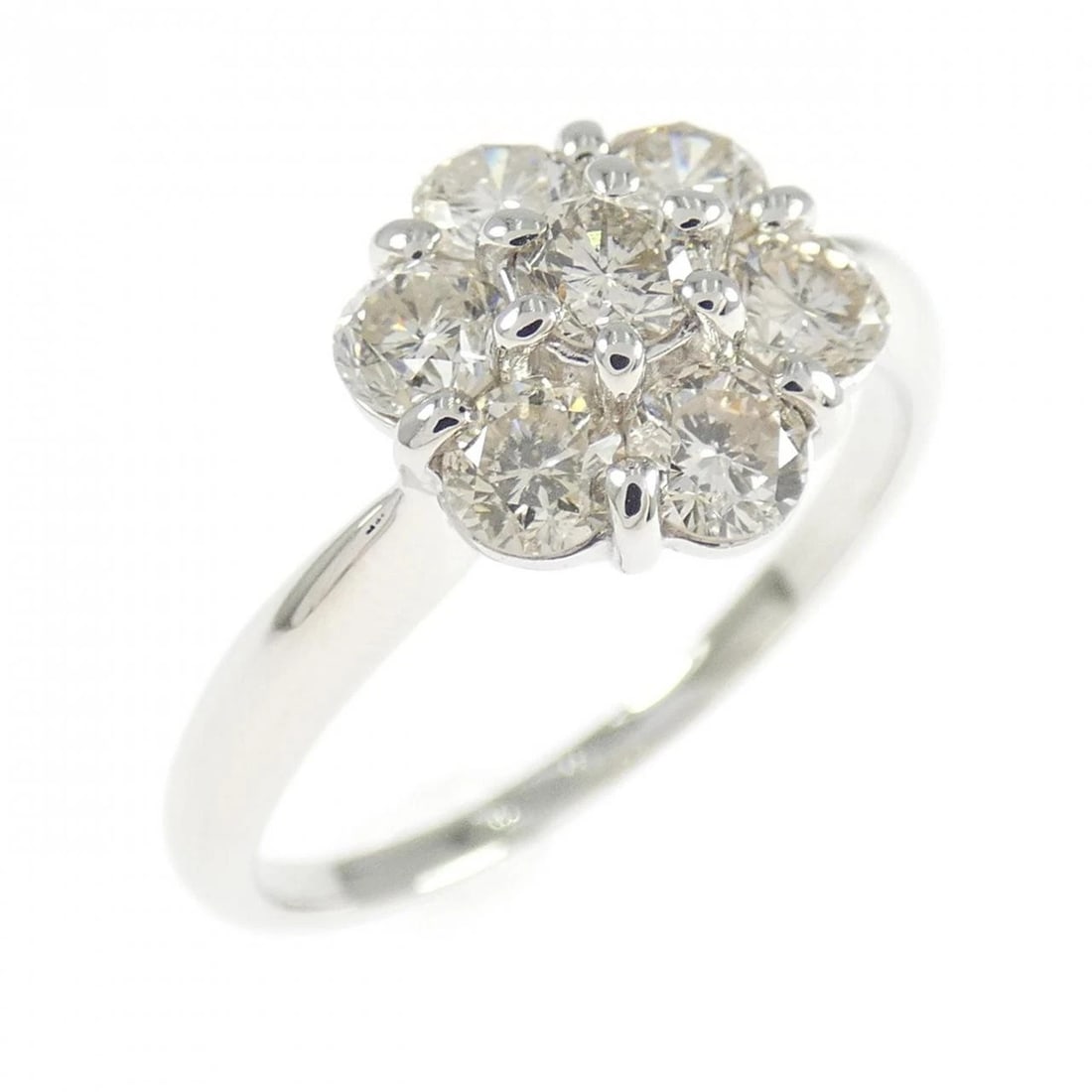 PT900 FLOWER DIAMOND RING: PT900 Flower Diamond Ring Brand: Unbranded Type: Diamond Ring Material: PT900, Main Stone/Creation Natural Color: Silver Size: US6 1/4 Accessories: None Accessories Notice: When purchasing pre-owned