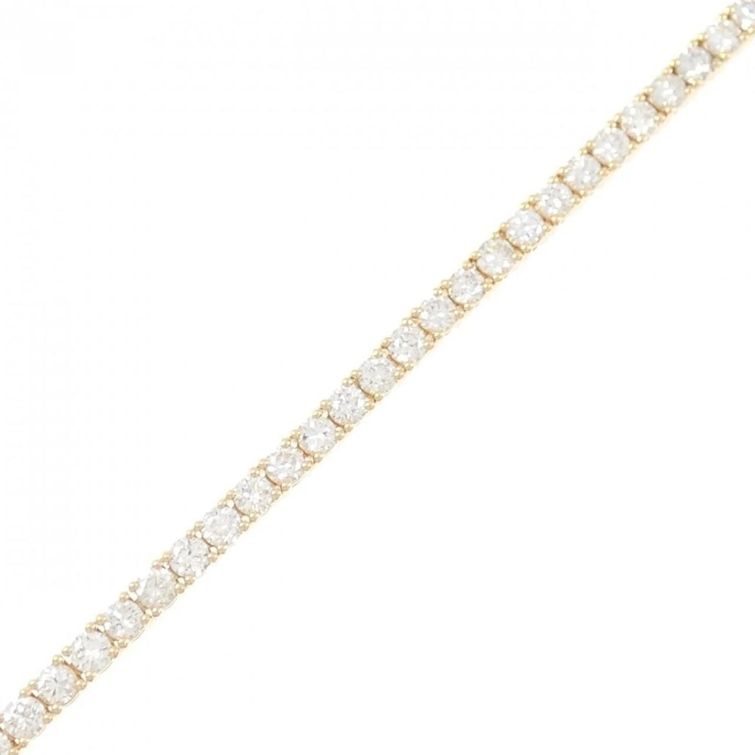 K18YG DIAMOND BRACELET: K18YG Diamond Bracelet Brand: Unbranded Type: Diamond Bracelet Material: K18YG, Main Stone/Creation Natural Color: Yellow gold Size: Actual Size Max width approx: 2.8mm 20.5cm Accessories: None