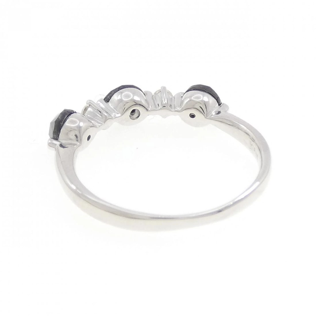 K18WG DIAMOND RING - 3