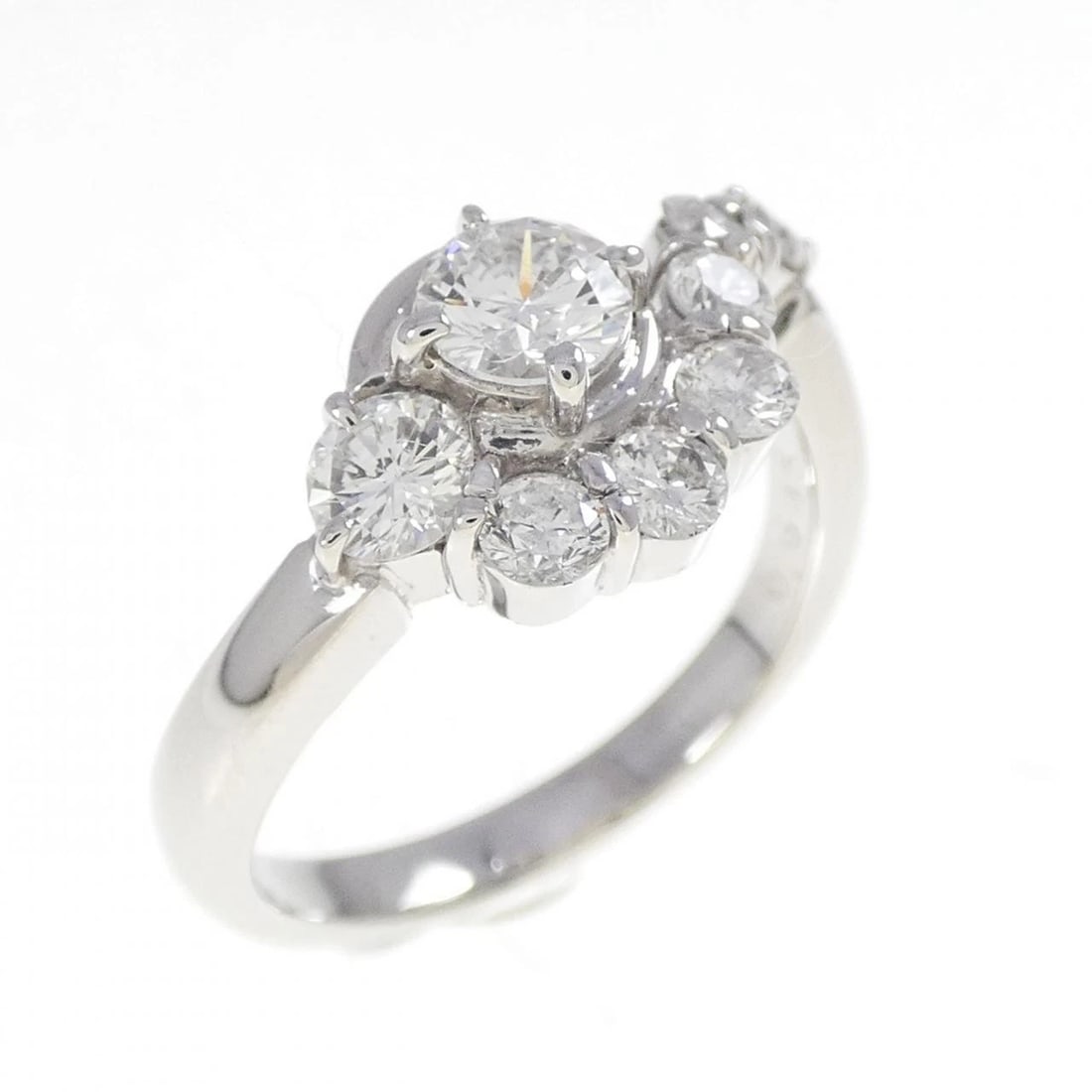 PT900 DIAMOND RING: PT900 Diamond Ring Brand: Unbranded Type: Diamond Ring Material: PT900, Main Stone/Creation Natural Color: silver Size: US6 1/2 Accessories: None Accessories Notice: When purchasing pre-ow