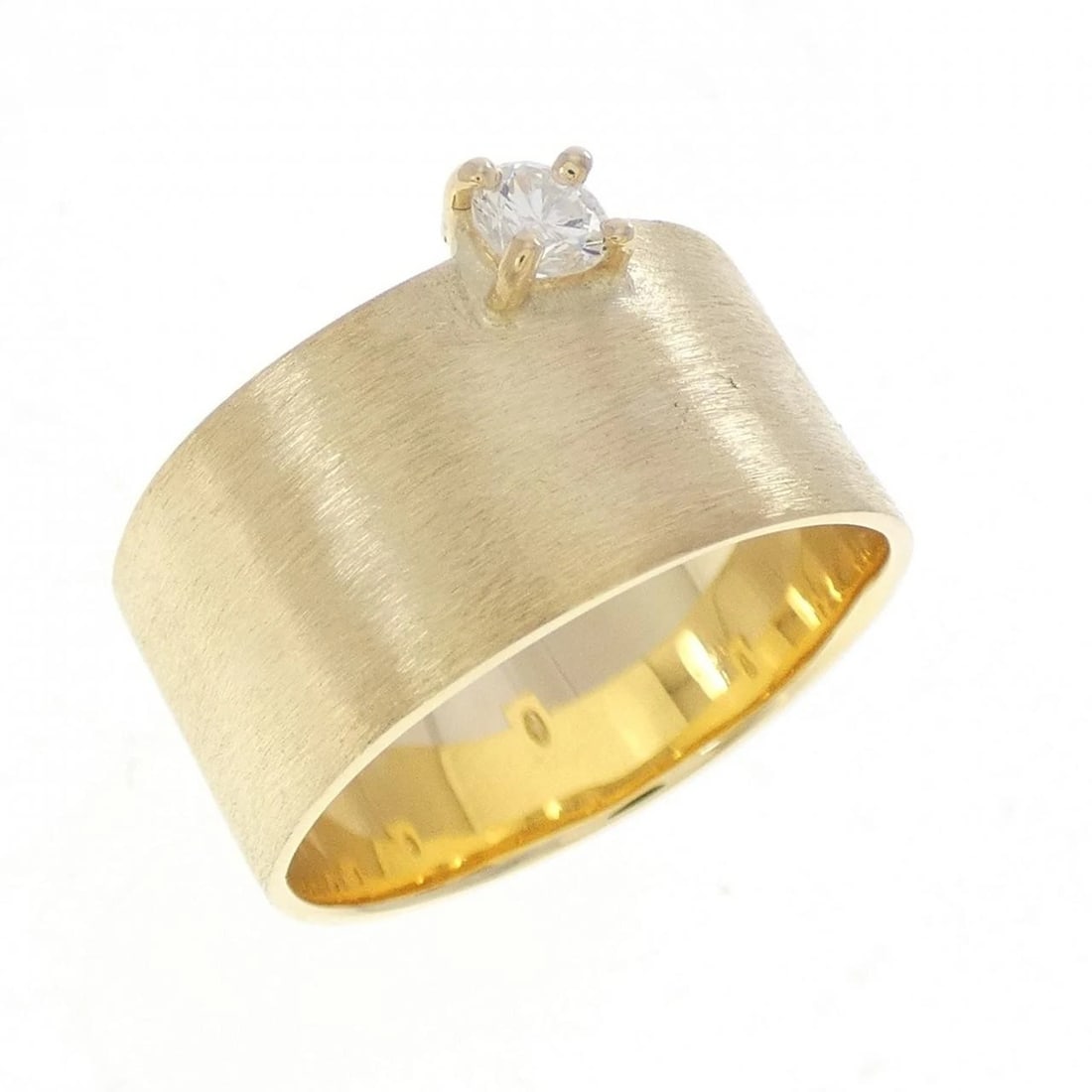 750YG DIAMOND RING: 750YG diamond ring Brand: Unbranded Type: Diamond Ring Material: 750YG, Main Stone/Creation Natural Color: Yellow gold Size: US7 1/4 Accessories: None Accessories Notice: When purchasing pre-owned