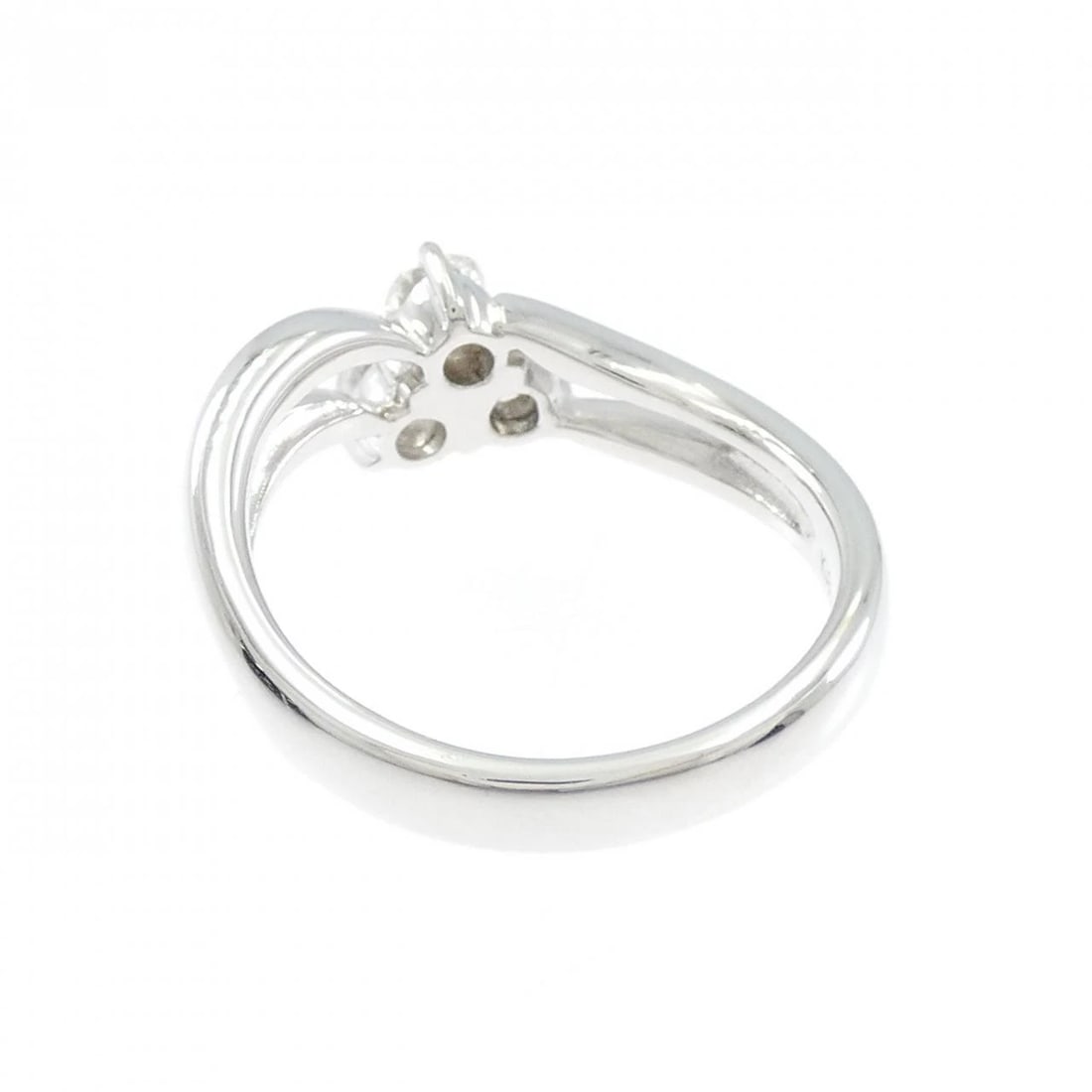 K18WG DIAMOND RING - 2