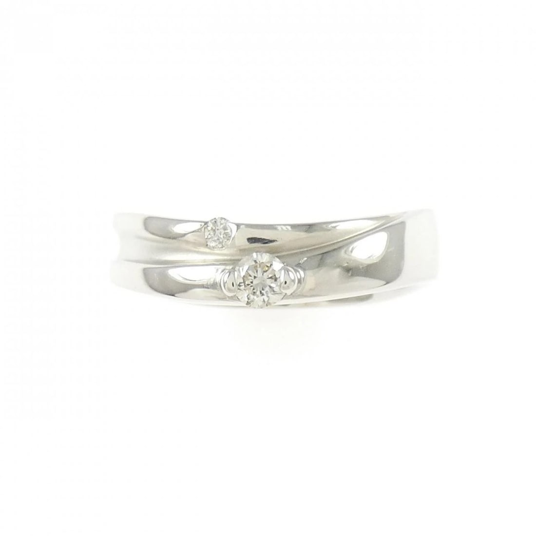 PT900 DIAMOND RING: PT900 Diamond Ring Brand: Unbranded Type: Diamond Ring Material: PT900, Main Stone/Creation Natural Color: silver Size: US6 1/4 Accessories: None Accessories Notice: When purchasing pre-owned goods,