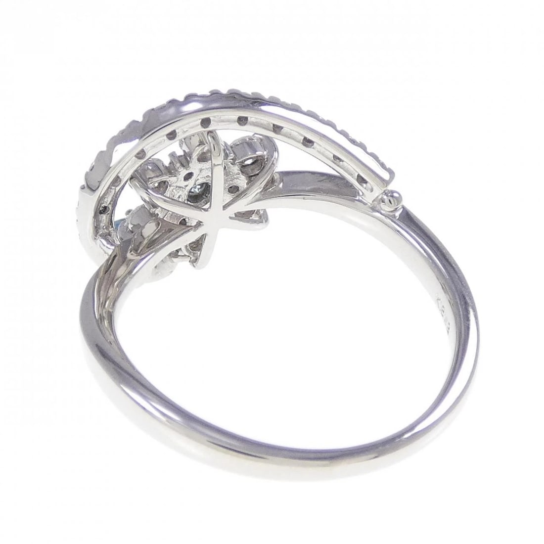 K18WG DIAMOND RING - 3