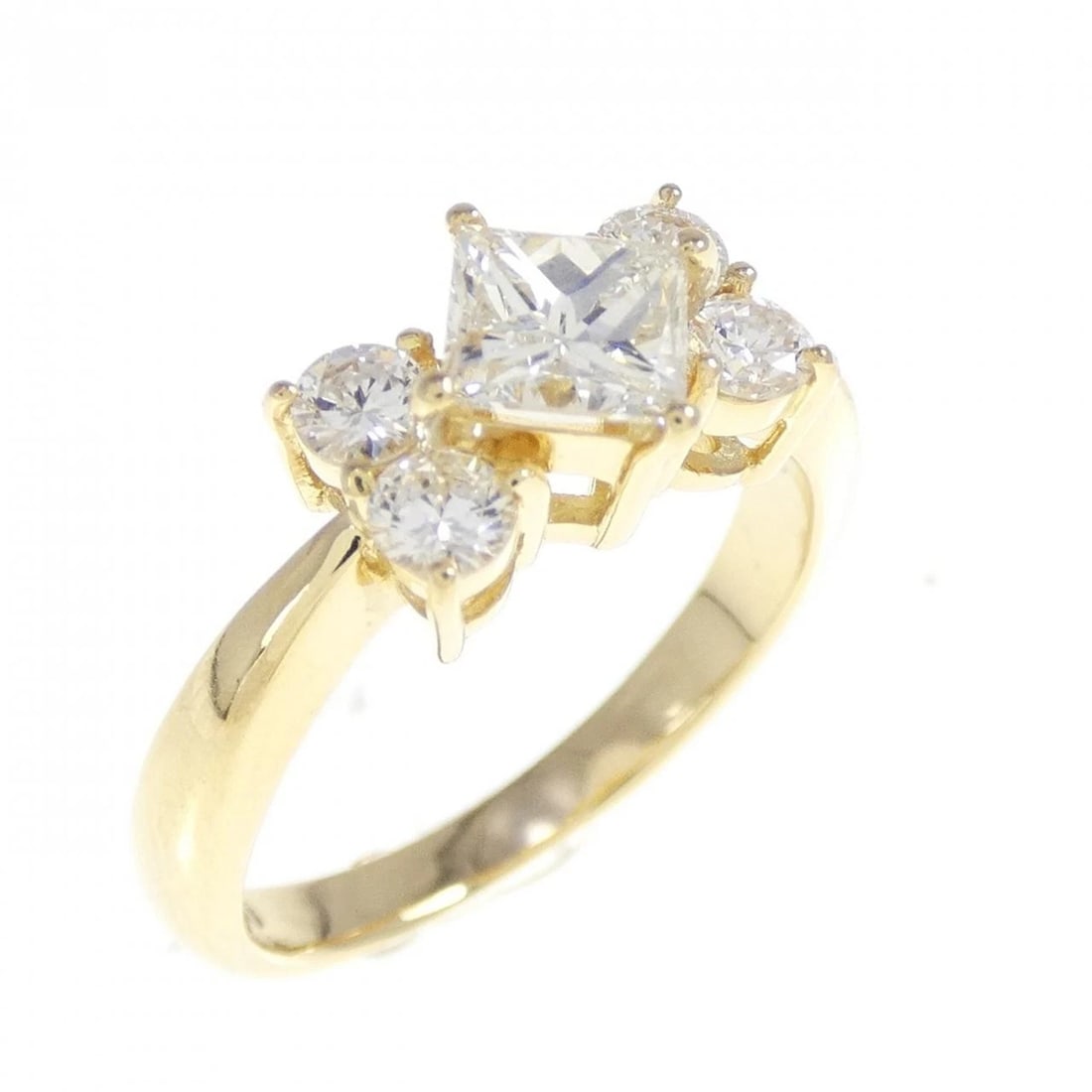 750YG DIAMOND RING: 750YG Diamond Ring Brand: Unbranded Type: Diamond ring Material: 750Yellow gold, Main Stone/Creation Natural Color: Yellow gold Size: US5.75 Accessories: None Accessories Notice: When purchasing