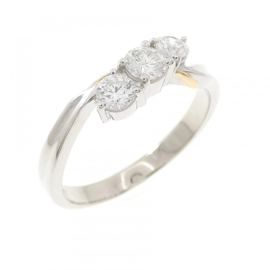 PT900/K18YG DIAMOND RING: PT900/K18YG Diamond Ring Brand: Unbranded Type: Diamond Ring Material: PT900/K18YG, Main Stone/Creation Natural Color: YG,Silver Size: US6 1/2 Accessories: None Accessories Notice: When purchasing