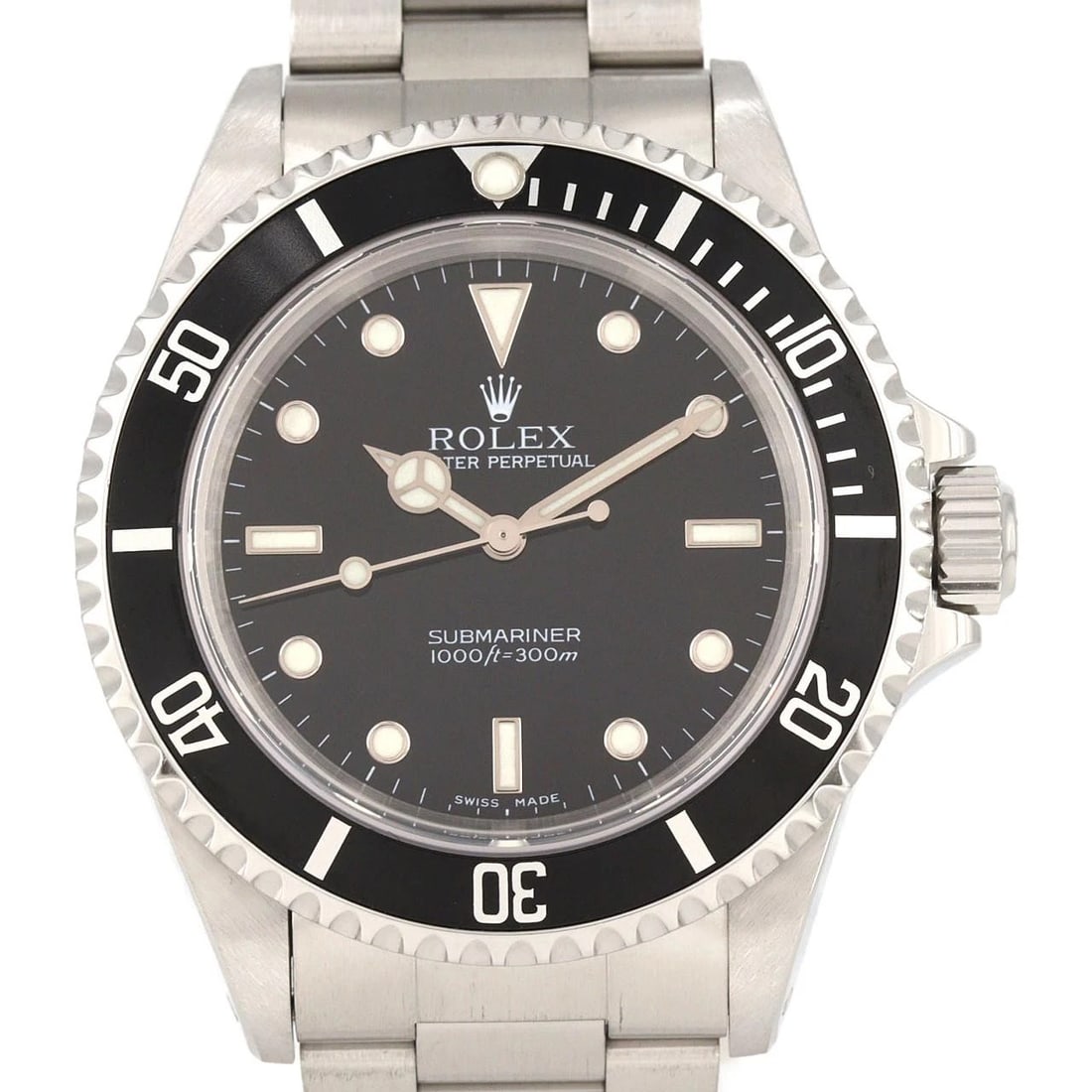 ROLEX SUBMARINER STAINLESS STEEL MECHANICAL WATCH: Rolex Submariner Stainless Steel Mechanical Watch Brand: ROLEX Type: Wrist watch Material: Case: Stainless Steel Breath: Stainless Steel Color: Dial color black Size: Case diameter: Approx. 40 mm Max 