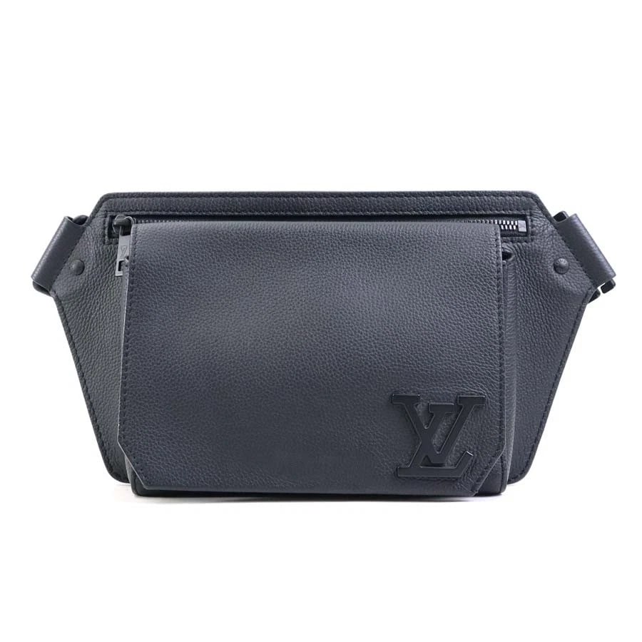 LOUIS VUITTON TAKEOFF SLING BODY BAG: LOUIS VUITTON Takeoff Sling Body Bag Brand: LOUIS VUITTON Type: body bag Material: Leather Color: Black Size: W:8.7inx H:6.1inx D:1.2in Accessories: None Accessories Notice: When purchasing pre-owned