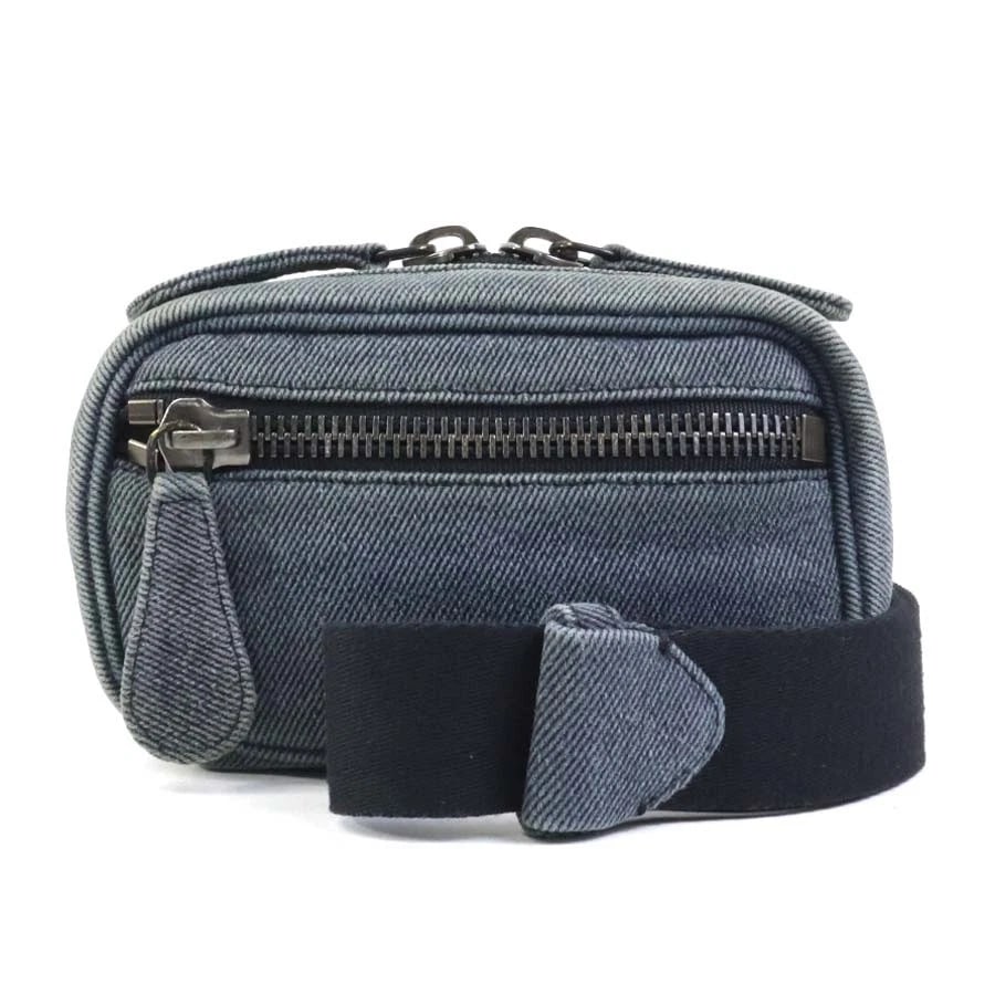 MAISON MARGIELA WAIST BAG BODY BAG DENIM: Maison Margiela Waist Bag Body Bag Denim Brand: Maison Margiela Type: Waist bag Material: Denim Color: Denim Blue Size: W:6.7inx H:3.5inx D:2.0in Accessories: None Accessories Notice: When
