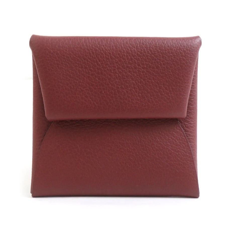 HERMES BASTIA COIN PURSE CASE: HERMES Bastia Coin Purse Case Brand: HERMES Type: Coin case Material: Evercolor Color: Rouge H Size: W:3.1inx H:3.1inx D:0.2in Accessories: None Accessories Notice: When purchasing pre-owned goods,