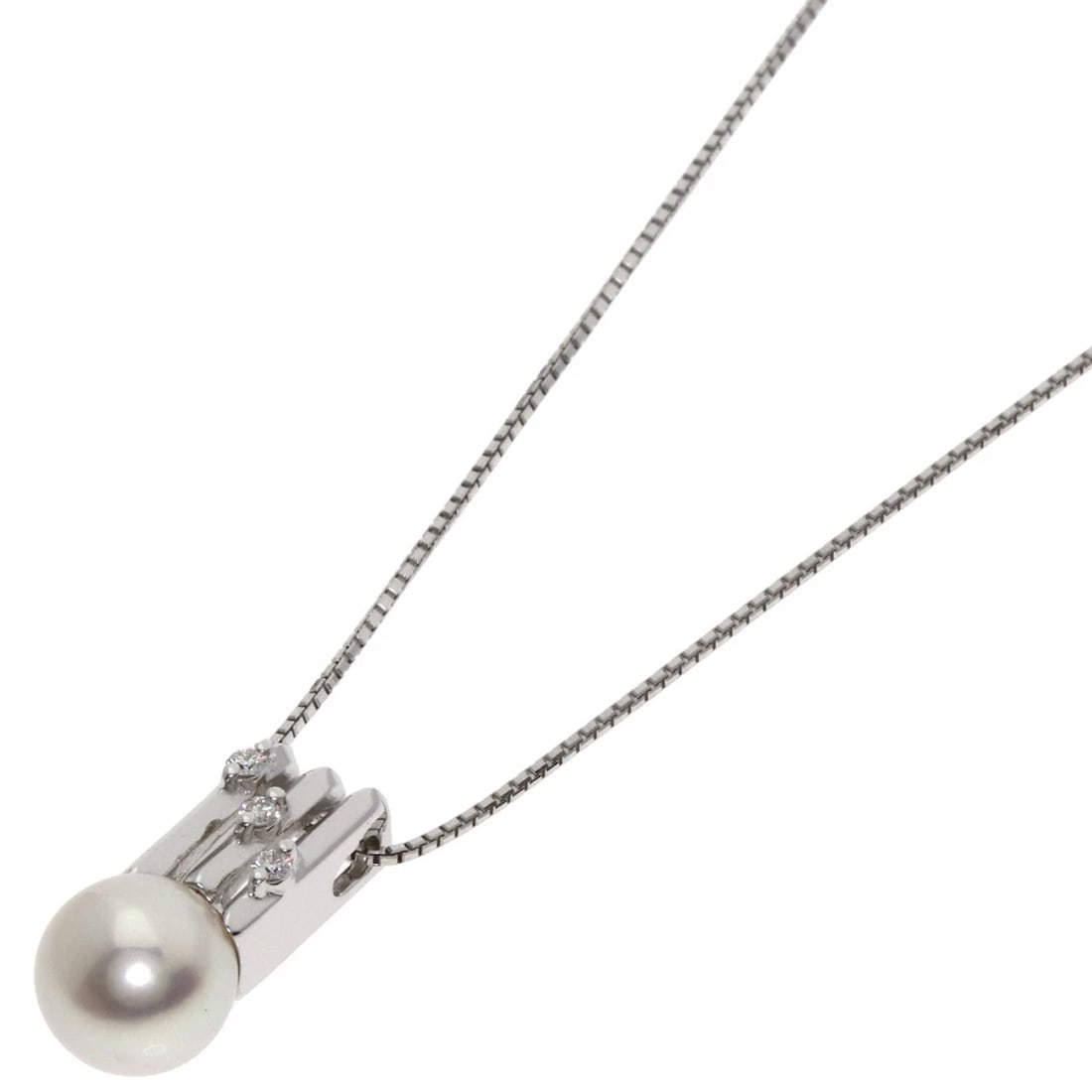 TASAKI PEARL PEARL DIAMOND NECKLACE: TASAKI Pearl Pearl Diamond Necklace Brand: TASAKI Type: Necklace Material: K18 White Gold, Color: Exterior Color Silver Size: Stone Size:0.3inch/7.2mm Chain Length:15.7inch/40cm Chain Width:0.3inch/0.