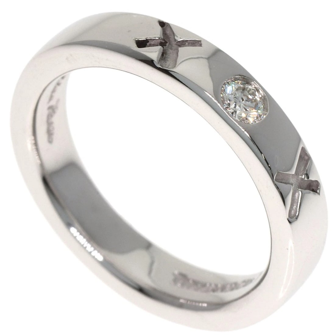 TIFFANY&CO. KISSES XOX DIAMOND RING: TIFFANY&Co. Kisses XOX Diamond Ring Brand: TIFFANY&Co. Type: Ring Material: K18 White Gold, Main Stone/Creation Natural Color: Exterior Color Silver Size: 4.25 (US) Accessories: None Acces