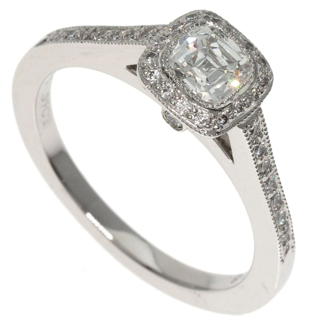 TIFFANY&CO. LEGACY DIAMOND RING: TIFFANY&Co. Legacy Diamond Ring Brand: TIFFANY&Co. Type: Ring Material: Platinum PT950, Main Stone/Creation Natural Color: Exterior Color Silver Size: 4.25 (US) Accessories: None Accessori