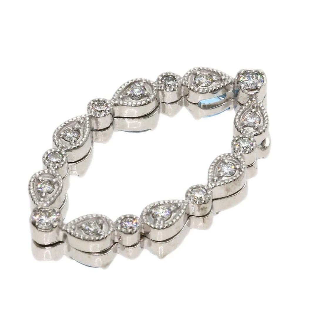 DIAMOND COLORED STONE PENDANT TOP: Diamond colored stone Pendant top Brand: None Type: Pendant top Material: K18 White Gold, Main Stone/Creation Natural Color: Exterior Color Silver Size: Top Size:1.2inch/29.7x17.1x4.6mm Accessorie