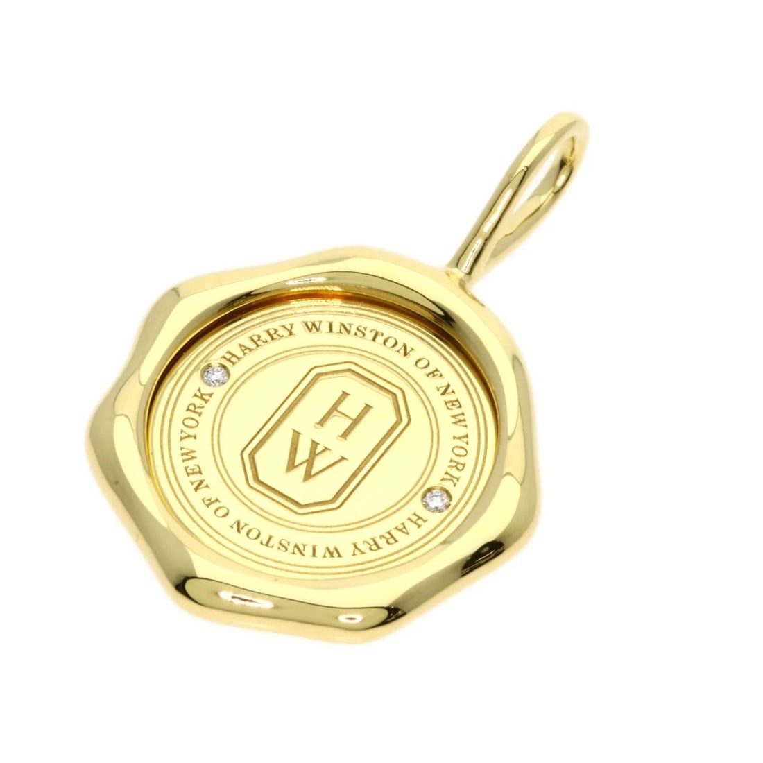 HARRY WINSTON LOGO SHIELD 2P DIAMOND PENDANT TOP: HARRY WINSTON Logo Shield 2P Diamond Pendant top Brand: HARRY WINSTON Type: Pendant top Material: K18 Yellow Gold, Main Stone/Creation Natural Color: Exterior Color Gold Size: Top Size:1.0inch/24.8x16