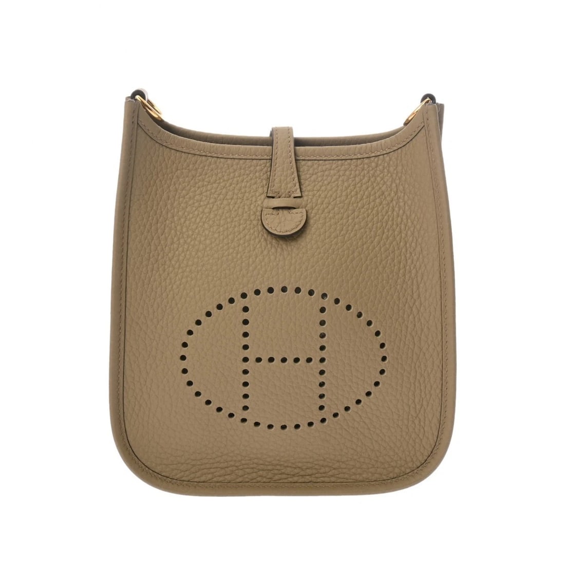 HERMES EVELYN TPM AMAZON TAURILLON CLEMENCE SHOULDER BAG: HERMES Evelyn TPM Amazon Taurillon Clemence Shoulder Bag Brand: HERMES Type: Shoulder Bag Material: Taurillon Clemence Color: beige marfa Size: H:about 7.1inch W:about 6.7inch D:about 2.2inch Acce