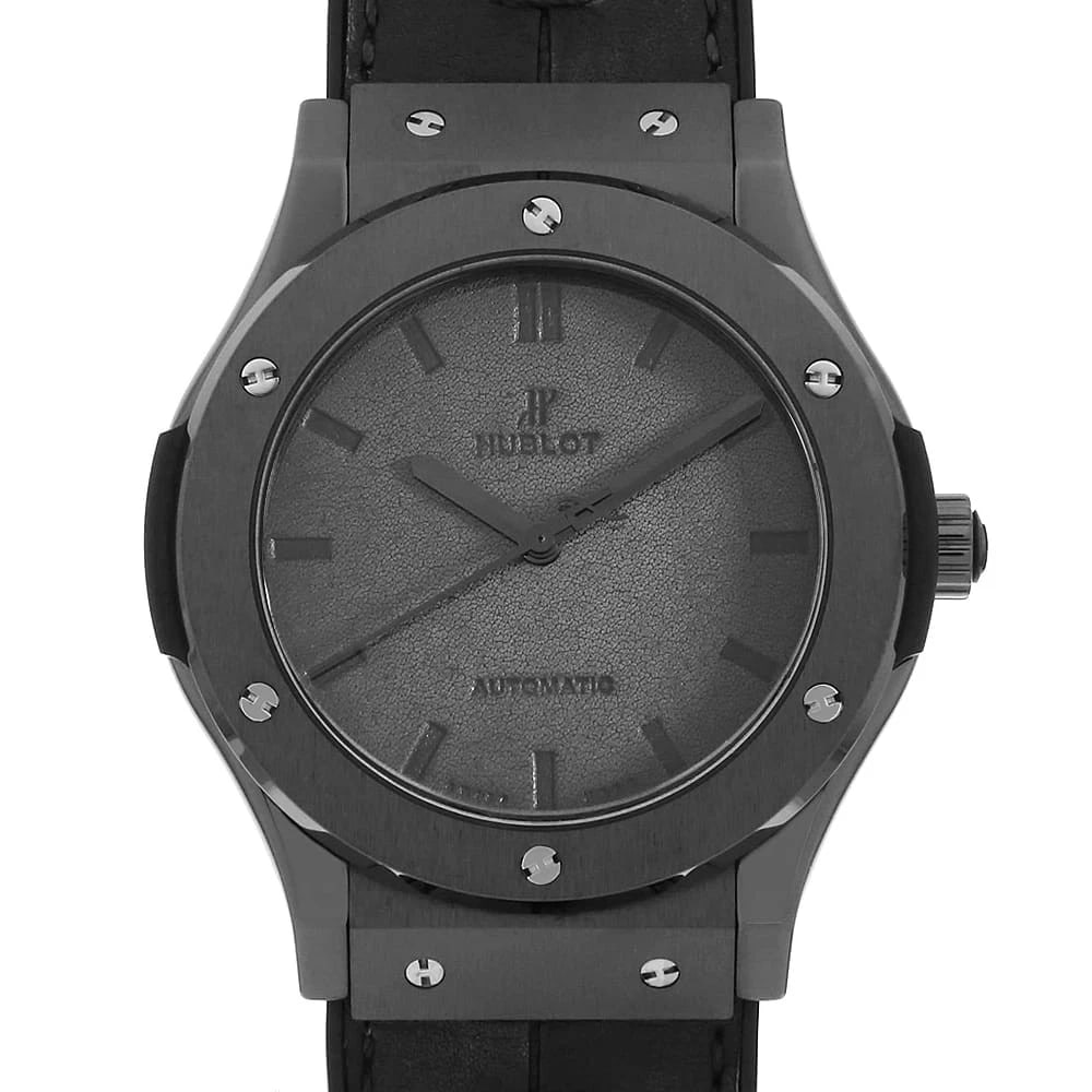 HUBLOT CLASSIC FUSION BLACK WATCH: HUBLOT Classic Fusion Black Watch Brand: HUBLOT Type: Wrist watch Material: Band Material Calfskin, Case Material Ceramic Color: Dial Colour Black Size: Case:W45mm Accessories: None Accessories