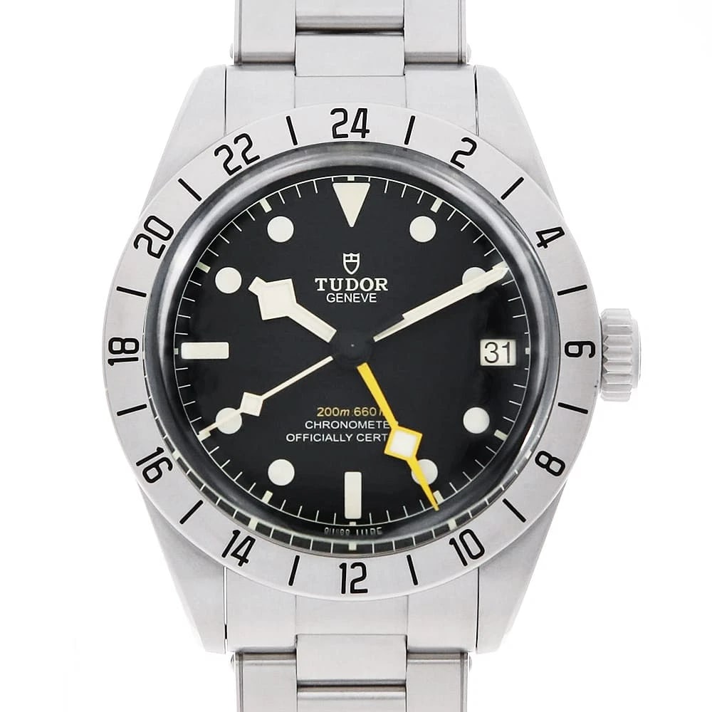 TUDOR BLACK WATCH: TUDOR Black Watch Brand: TUDOR Type: Wrist watch Material: Band Material Stainless Steel, Case Material Stainless Steel Color: Dial Colour Black Size: Case:W39mm Circumference of Wrist:21.5cm