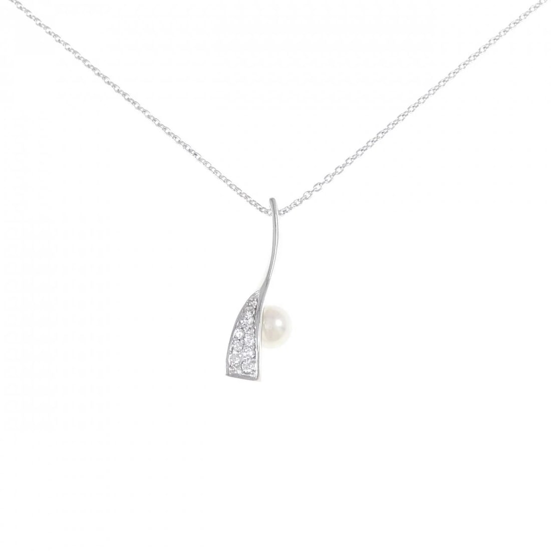 PERLITA MIKIMOTO AKOYA PEARL NECKLACE: Perlita Mikimoto Akoya Pearl Necklace Brand: PERLITA MIKIMOTO Type: Perlita Mikimoto Necklace Material: K18 white gold, Main Stone/Creation Akoya Pearl Color: white gold Size: Actual Size Pendant
