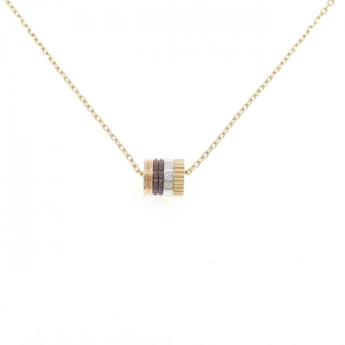 BOUCHERON QUATRE CLASSIC MINI NECKLACE: Boucheron Quatre Classic Mini Necklace Brand: Boucheron Type: Boucheron Necklace Material: 750 Yellow Gold / 750 White Gold / 750 Pink Gold / PVD, Color: Yellow Gold White Gold Pink Gold Size: Actual