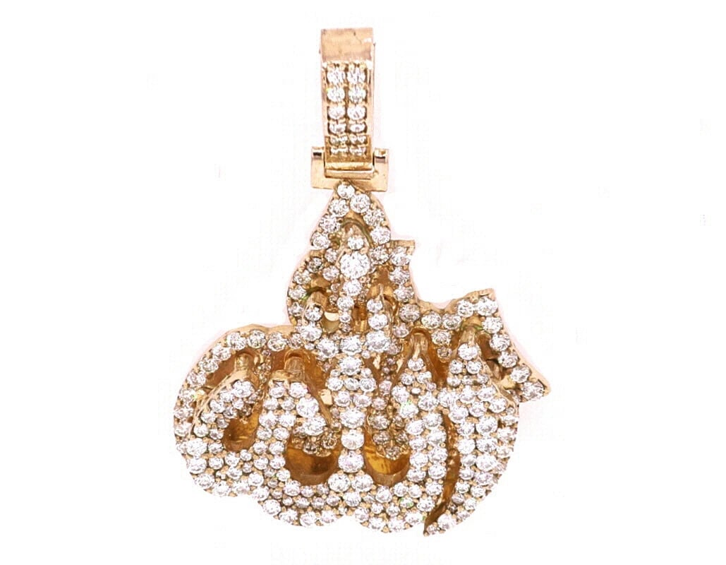 ALLAH DIAMOND PENDANT YELLOW GOLD: ALLAH Diamond Pendant Yellow Gold Brand: None Type: Pendant Material: 14K Yellow Gold, Main Stone/Creation Natural Color: Yellow Gold Size: Dimension 1.8" Accessories: None Accessories Not