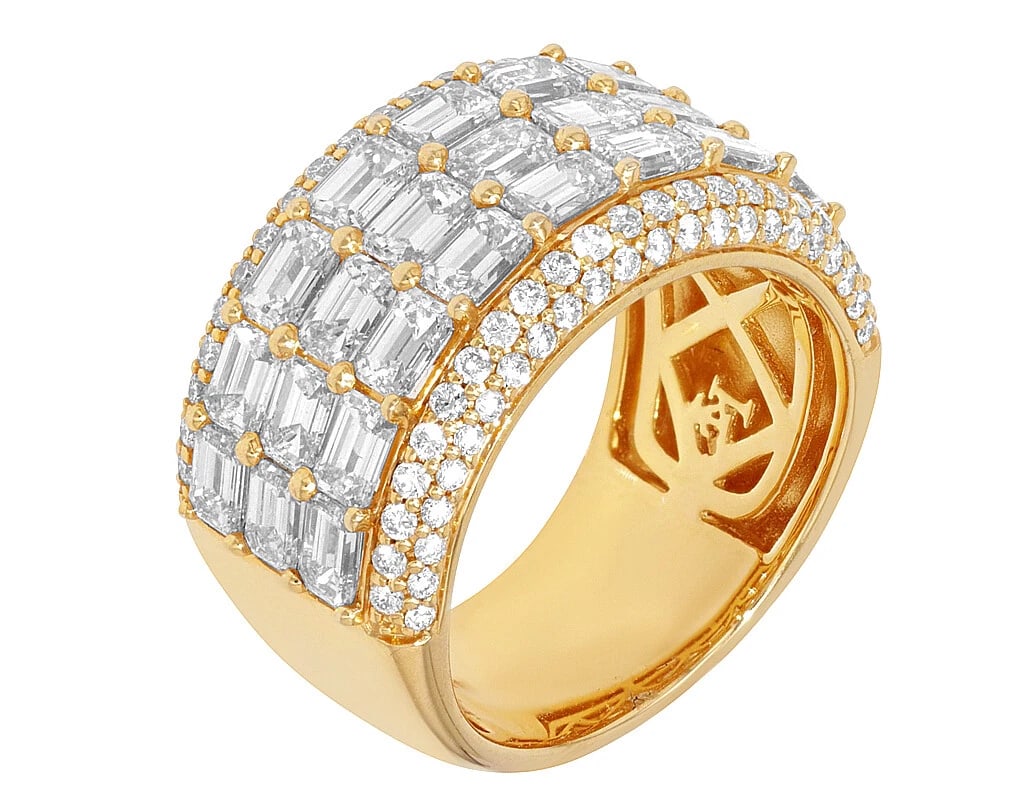 THREE ROW EMERALD DIAMONDS BAND RING YELLOW GOLD: Three Row Emerald Diamonds Band Ring Yellow Gold Brand: None Type: Ring Material: 14k Yellow Gold, Main Stone/Creation Natural Color: Yellow Gold Size: 10 US Accessories: None Accessories
