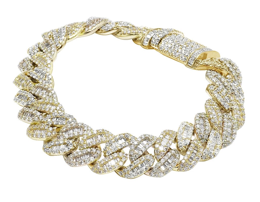 10K YELLOW DIAMOND MIAMI CUBAN BRACELET: 10K Yellow Diamond Miami Cuban Bracelet Brand: None Type: Bracelet Material: 10K Yellow Gold, Main Stone/Creation Natural Color: Yellow Gold Size: Dimension(s) 14MM 8" Accessories: None Accessories