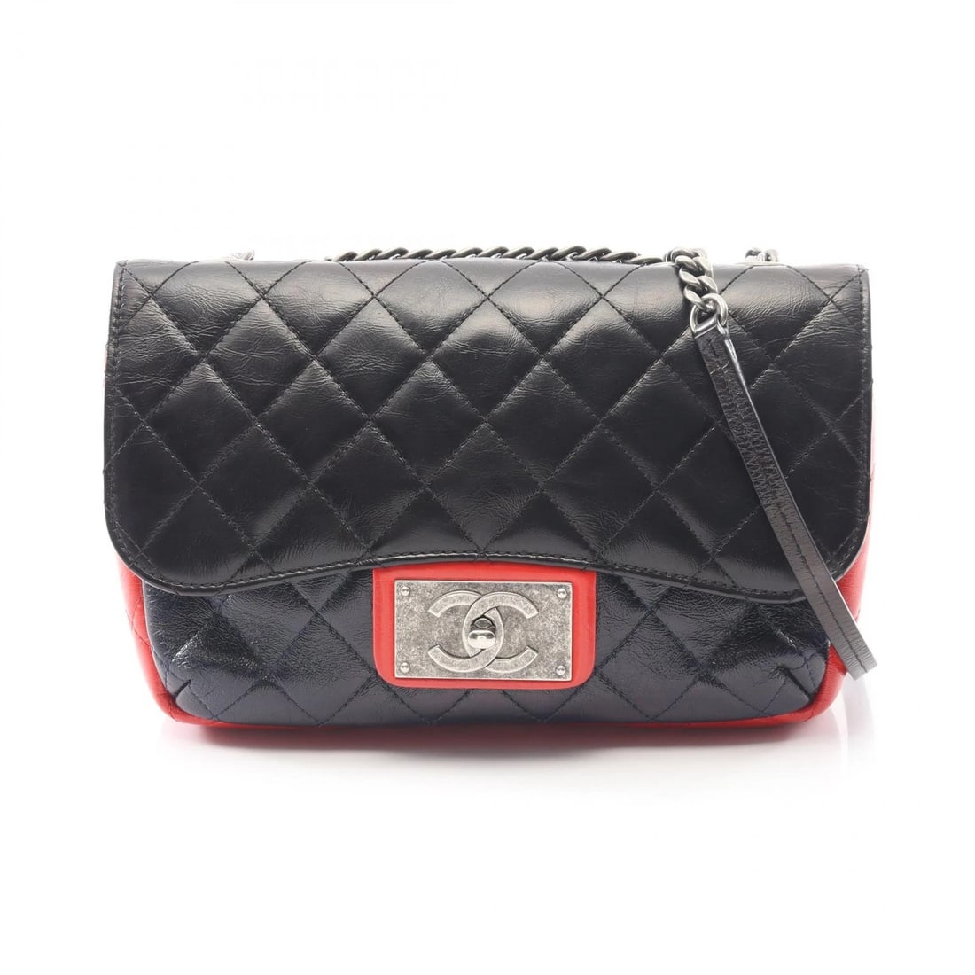 CHANEL MATELASSE TRICOLOR CHAIN SHOULDER BAG: CHANEL Matelasse Tricolor Chain Shoulder Bag Brand: CHANEL Type: Shoulder Bag Material: leather Color: Black??ish colors × Navy??ish colors × Red??ish colors Size: H:16cm x W:23cm x D:5cm (H:6.3" x 
