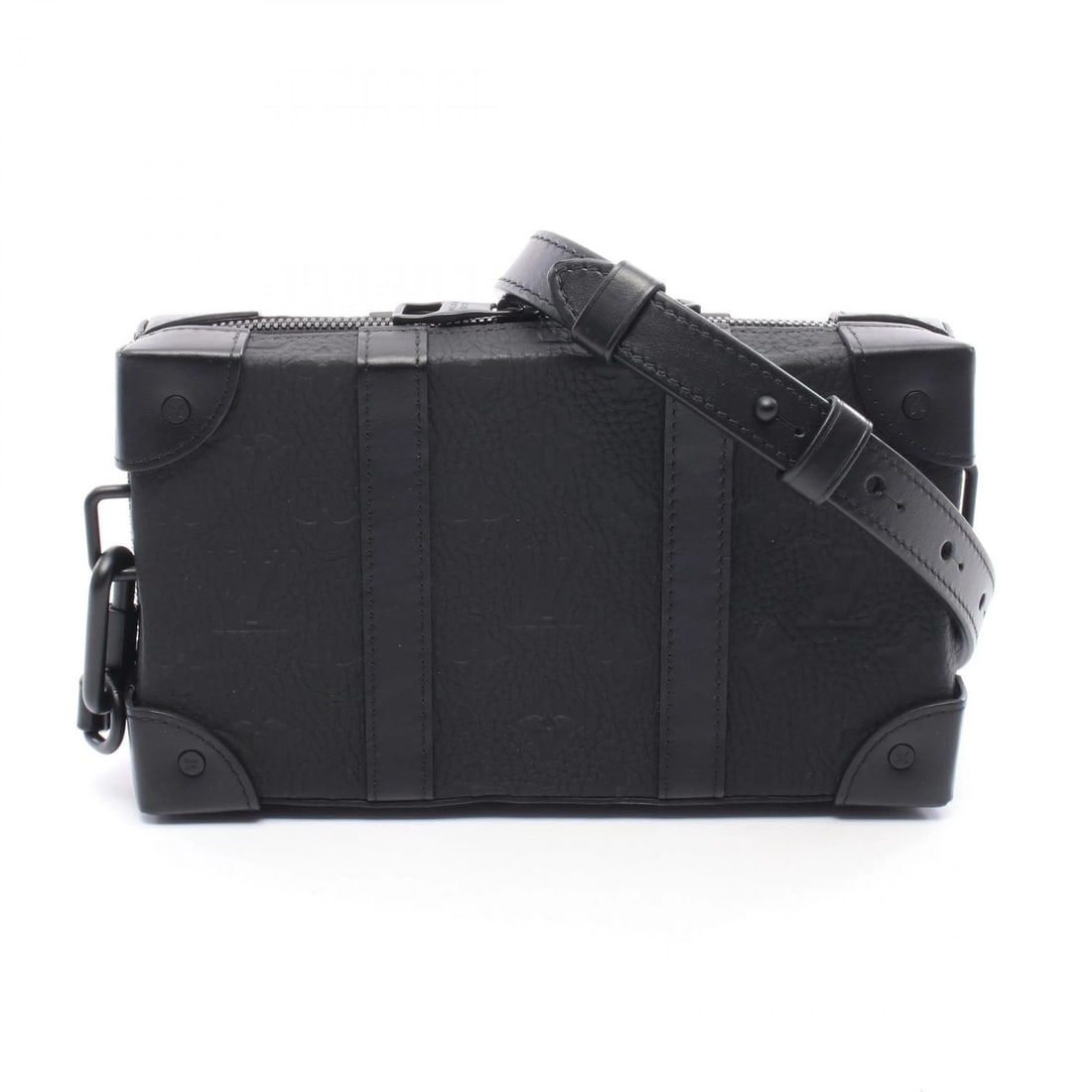 LOUIS VUITTON SOFT TRUNK WALLET SHOULDER BAG: LOUIS VUITTON Soft trunk wallet Shoulder Bag Brand: LOUIS VUITTON Type: Shoulder Bag Material: Monogram / Taurillon Clemence leather × leather Color: Black / Black??ish colors Size: H:13.5cm x W:22.5