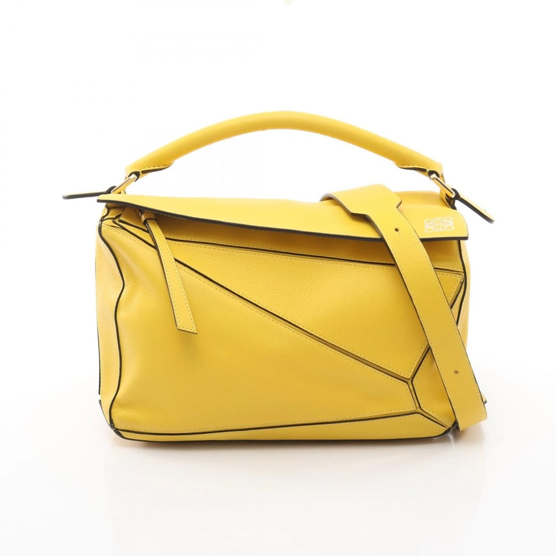 LOEWE PUZZLE SHOULDER CROSSBODY HANDBAG: LOEWE Puzzle shoulder crossbody Handbag Brand: LOEWE Type: Handbag Material: leather Color: Yellow??ish colors Size: H:19cm x W:29cm x D:12cm (H:7.5" x W:11.4" x D:4.7") Accessories: None